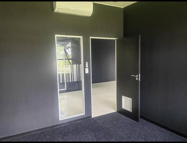 BUSINESS PROPERTY TO RENT IN BONAERO PARK